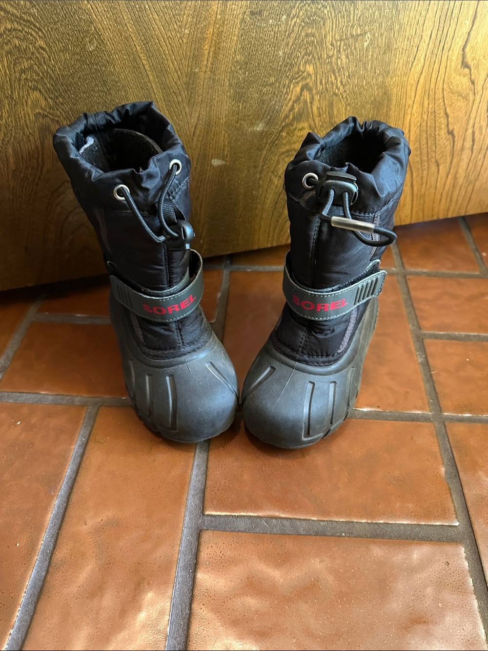 Sorel Kids Black and Red Winter Snow Boots